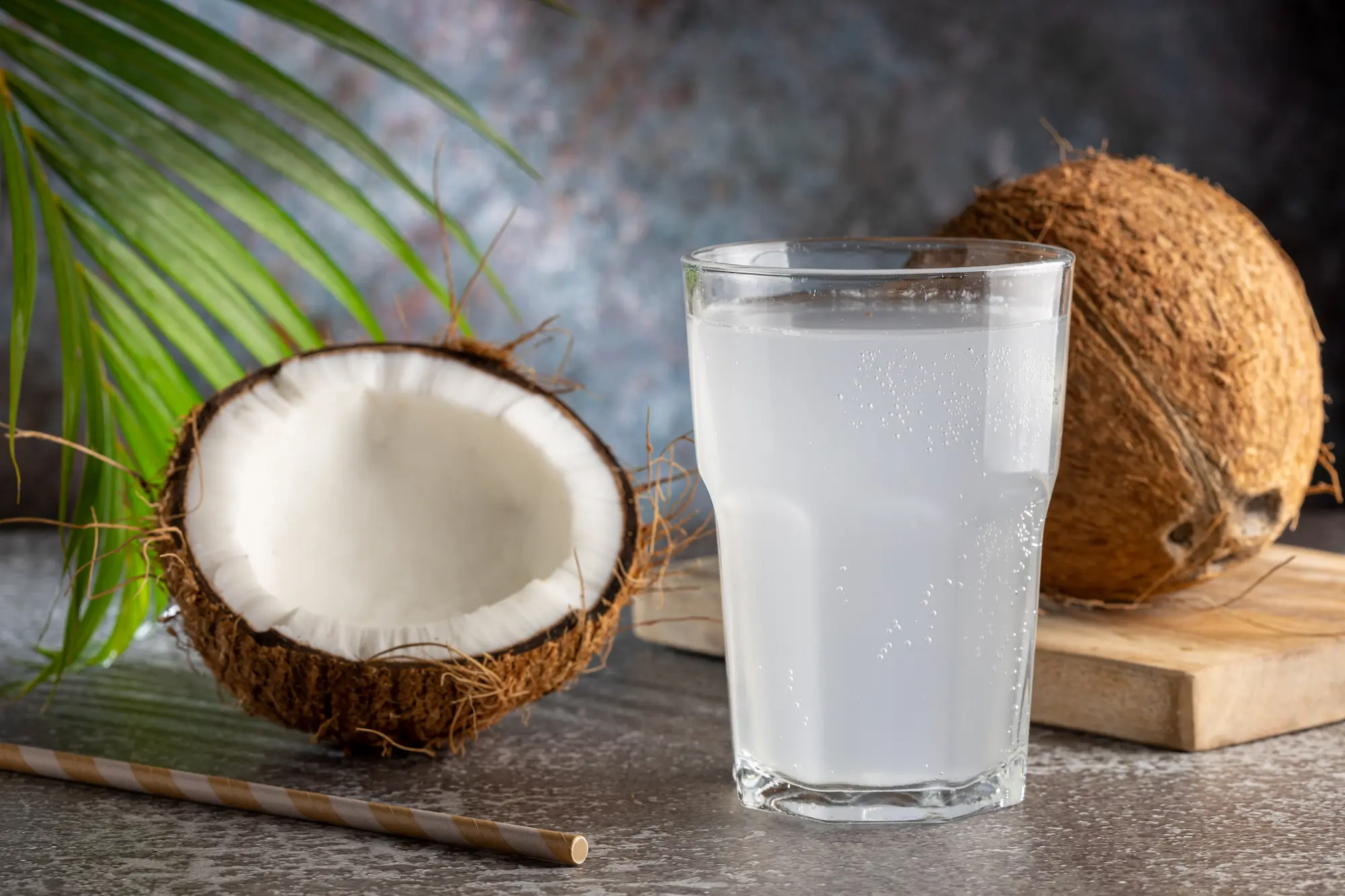 Air Kelapa untuk Mengatasi Mabuk dan Mual Secara Alami